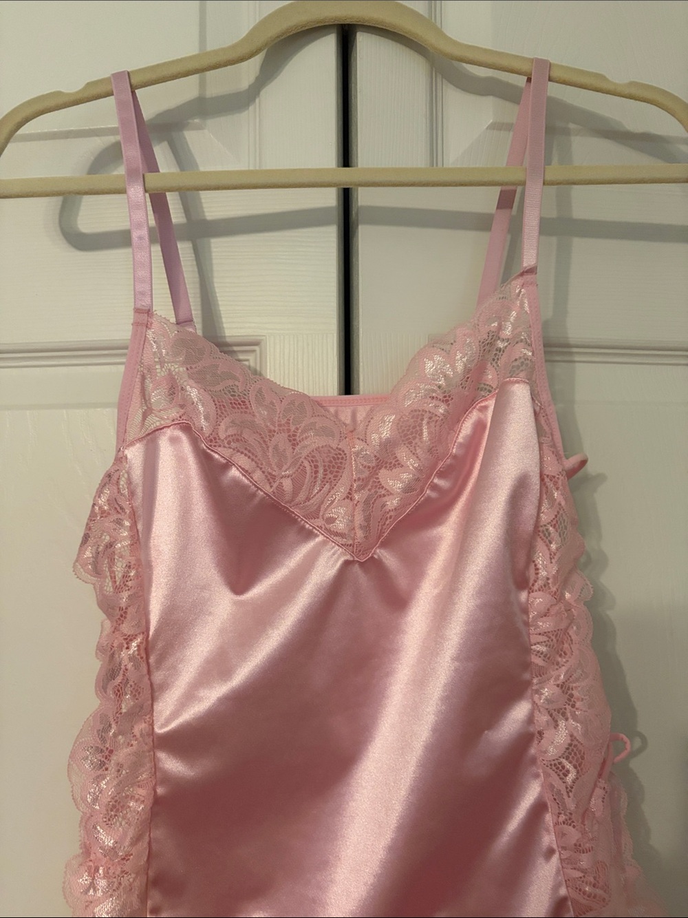 Pink Satin Lace-Trim Chemise Slip With Sides That Tie Adjustable Straps S/M Y2K - Picture 2 of 7
